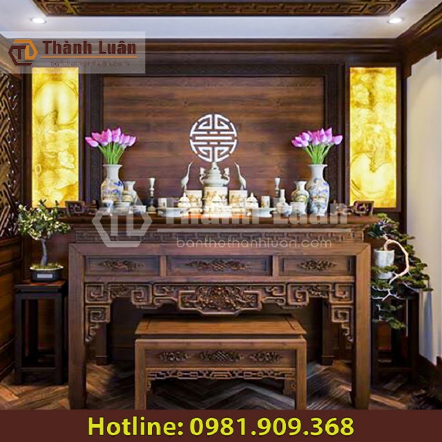 Sập thờ gỗ gụ dùng để thờ gia tiên Sập thờ gỗ gụ dùng để thờ gia tiên