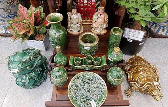 Sự quan trọng của việc đặt bàn thờ thần tài ở trong gia đình Sự quan trọng của việc đặt bàn thờ thần tài ở trong gia đình