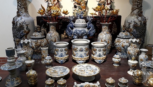 Giải mã hiện tượng tâm linh: Cháy bát hương điềm dữ hay lành?