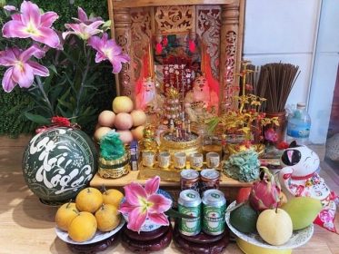Cách bày bàn thờ thần tài ngày tết may mắn, tài lộc