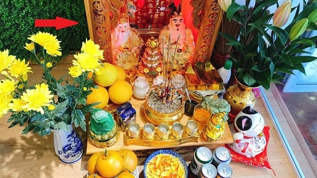 Nguyên tắc bài trí bàn thờ ông địa cách để bàn thờ ông địa, Chia sẻ cách để bàn thờ ông địa cho cửa hàng đón tài lộc