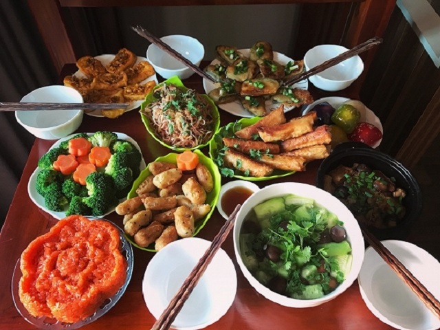 Mâm cơm cúng rằm tháng 7 Mâm cơm cúng rằm tháng 7