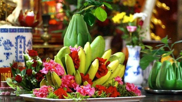 Cách bày trí hoa quả trên bàn thờ của người miền Trung Cách bày trí hoa quả trên bàn thờ của người miền Trung