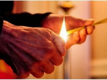 Giải mã bí ẩn giấc mơ thấy mình thắp hương